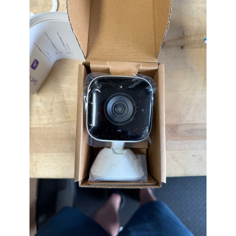 Xfinity xCam3 Indoor Security Camera White Model SCHC3AE0 WiFi Home Monitoring gallery