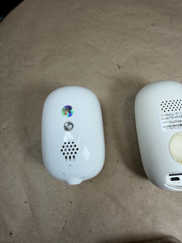 Lot of 5 SECURITY CAMERA Mix Model UNTESTED Ships Fast! gallery
