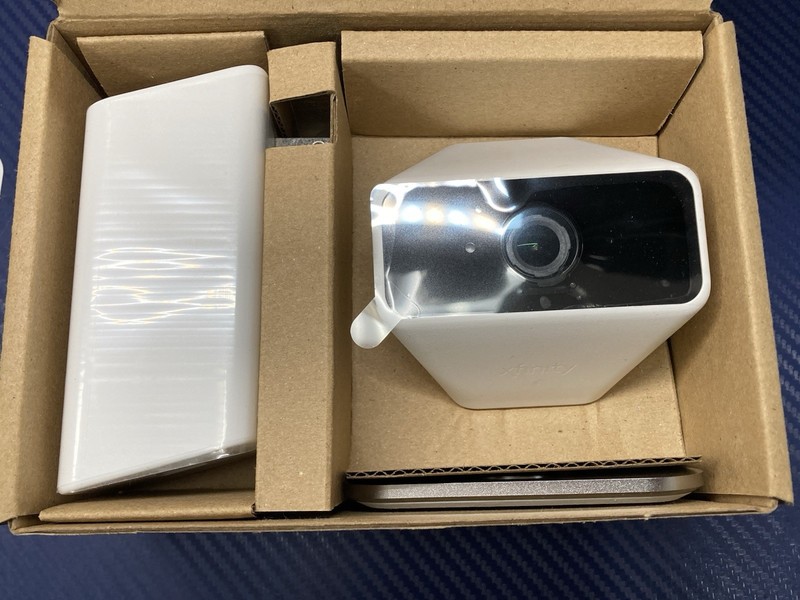 New Xfinity Outdoor Home Security Camera White SCHC2AEW SCHX4AEW gallery