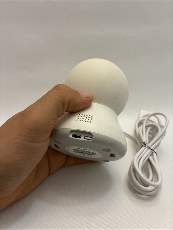 Blurams A31 White 2 Way Audio Night Vision Pan Tilt Camera 5V & Cord Tested gallery