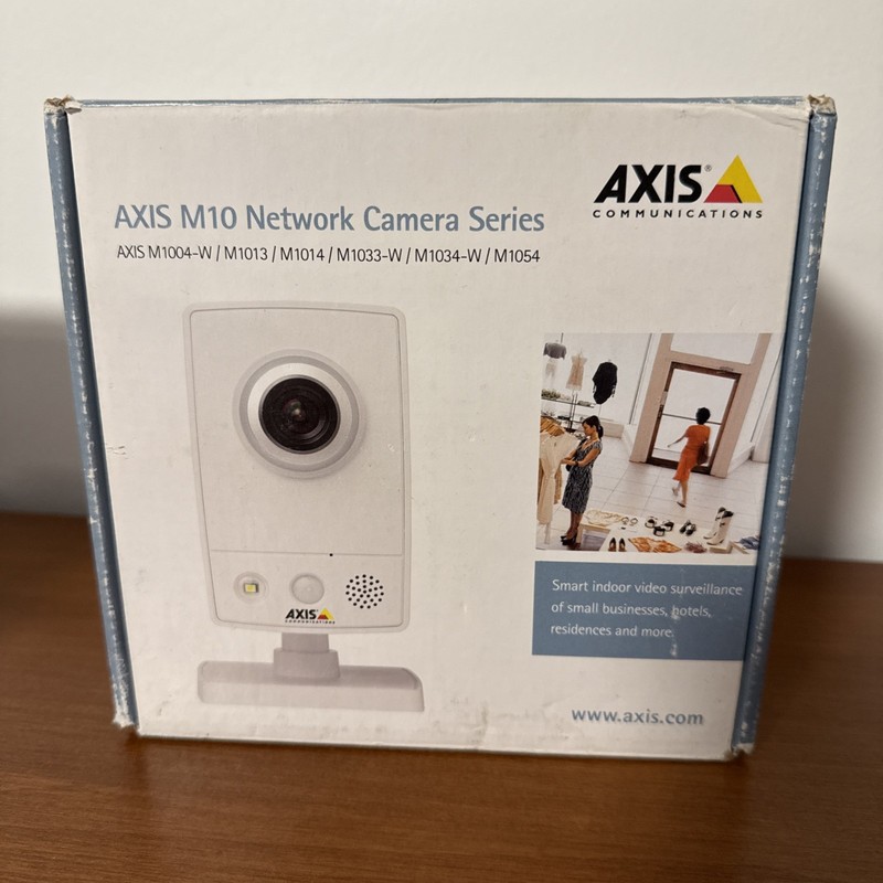 Axis Communications 0522-004 M1034-W Network Camera