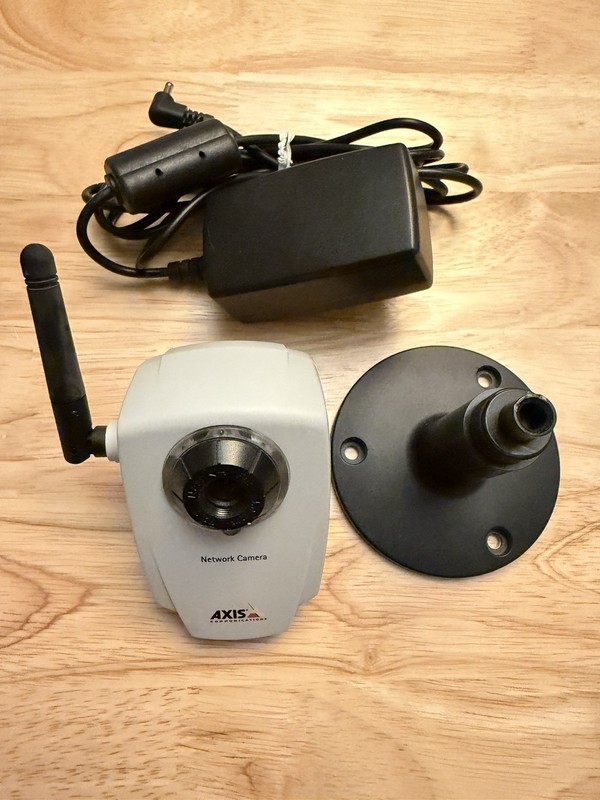 AXIS 207M Network IP CCTV Security Surveillance CAMERA gallery