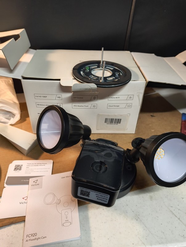 Victure FC920 AI Floodlight Cam – Black