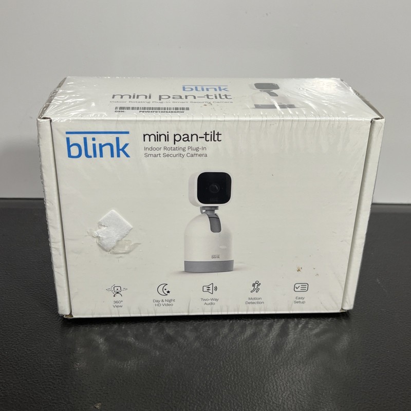 Blink Mini Pan-Tilt Camera Rotating Indoor Plug-in Smart Security Camera White