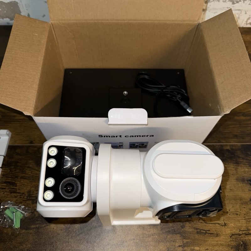 NEW - CowWolf 4G LTE Solar Security Camera - Solar Panel - Color Night Vision