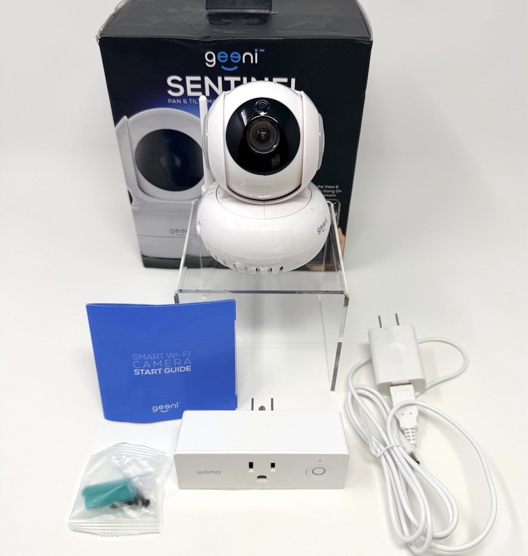 Geeni Sentinel 1080p HD Pan & Tilt Baby Pet Security Smart Indoor Camera (White)