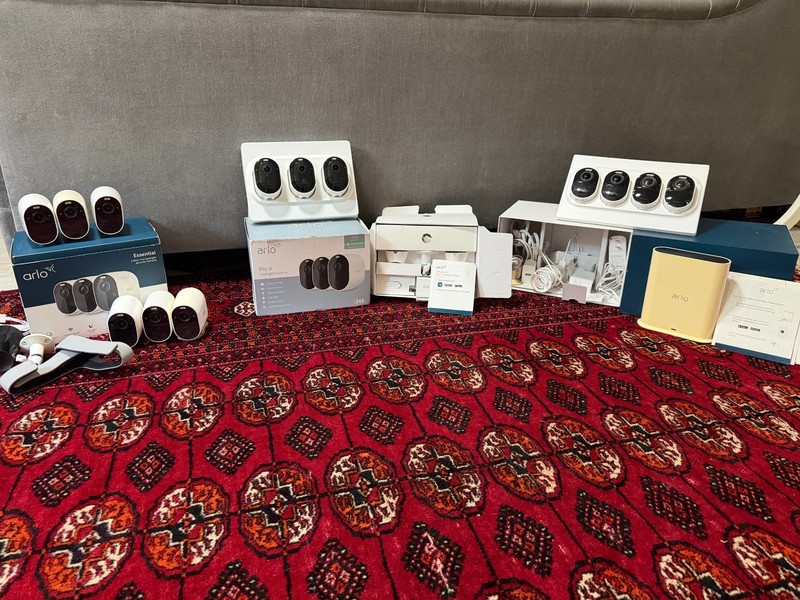 13 Arlo Ultra, Pro 4, and Essential Security Cameras, in great condition