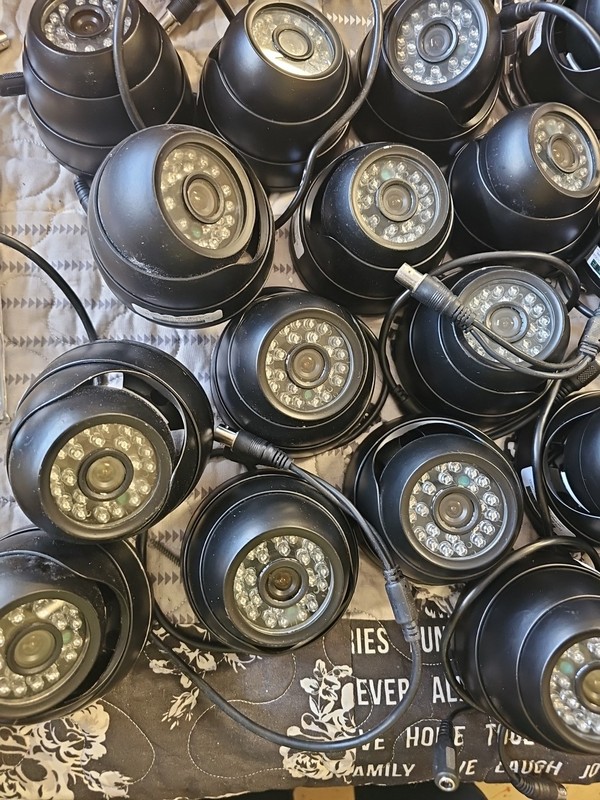 Surveillance Cameras Elite Technology 3.6 MM B&W Image Lot Of 20 Plus 8 Others gallery