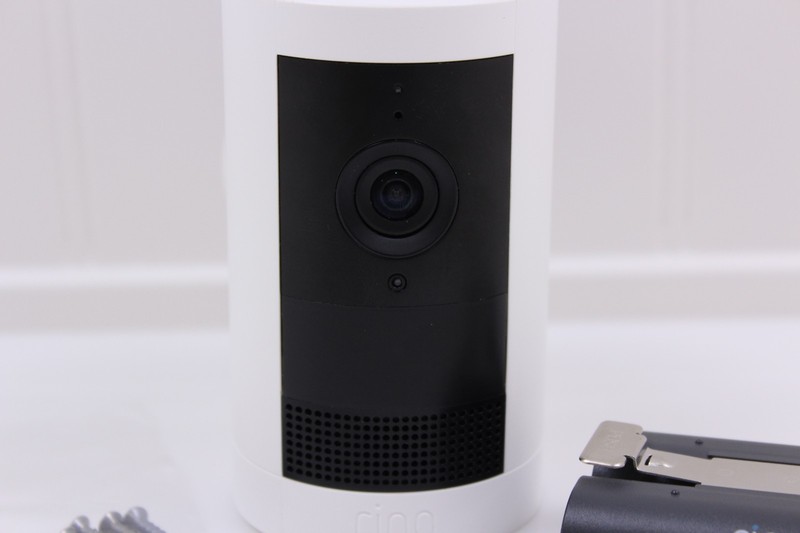 Ring Outdoor Cam Plus Battery Security Camera White w Battery & Mount 5CCEA8 gallery