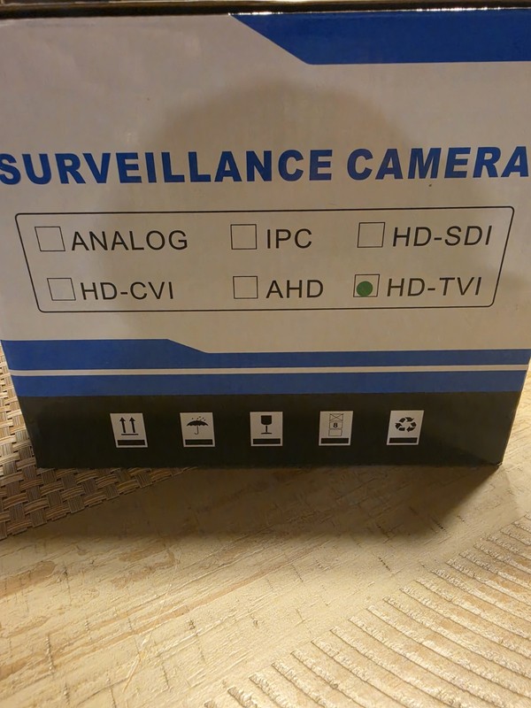 ROHS Cam-MT202DV19/OSD Infrared Outdoor Dome Camera IP 2.8-12mm Weatherproof gallery