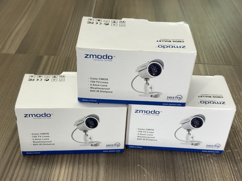 Lot of 3 New ZMODO (ZMD CBH-BUS23NM) CMOS BULLET Outdoor Camera + 2 Cables gallery