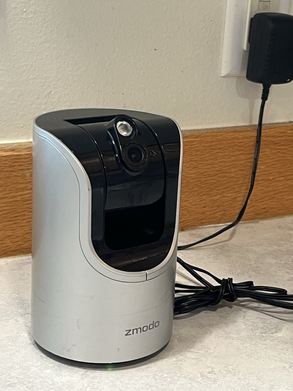 Zmodo Smart Pan & Tilt Camera ZH-IZV15-WAC Wifi Security Camera T49