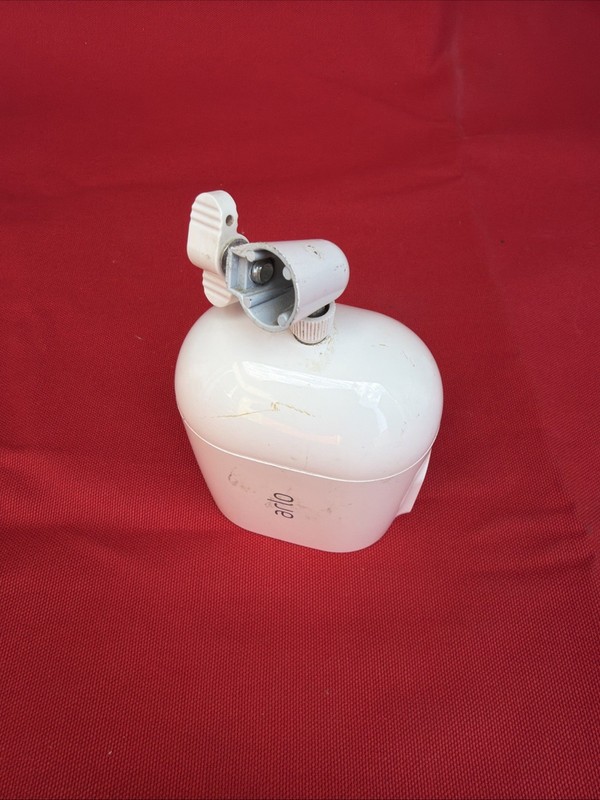 Arlo VMC2030 Essential Spotlight Single Wireless Indoor/Outdoor camera gallery