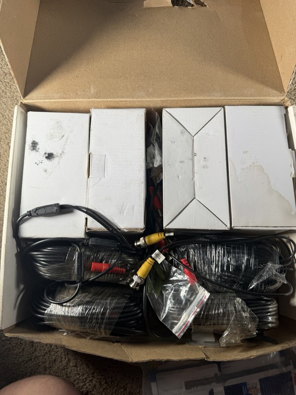 Swann Pro Series 700TVL 4x CCTV Security Cameras BNC Analog Open Box