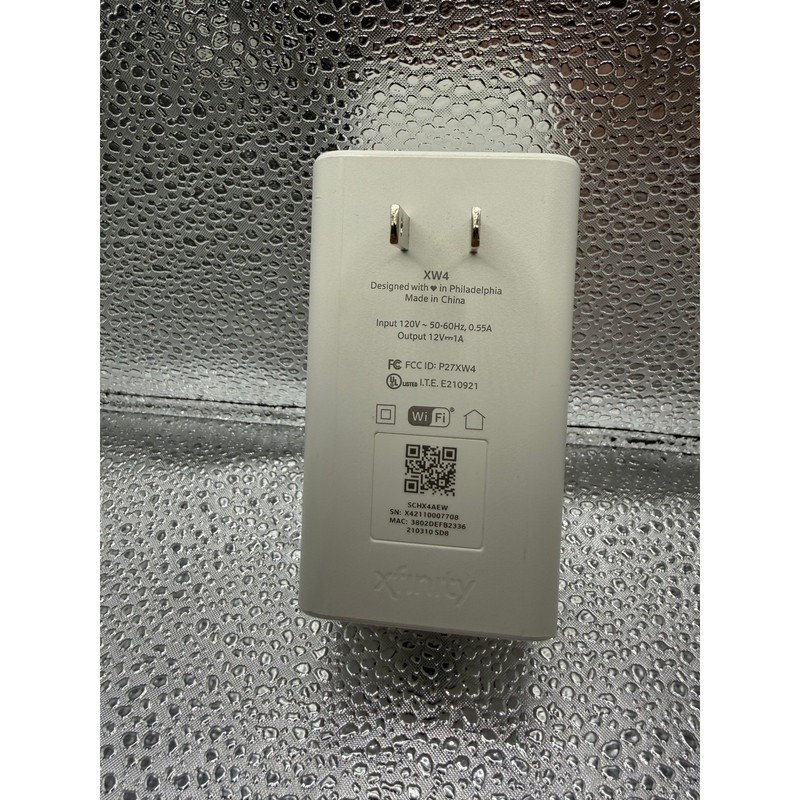 Xfinity xCam2 Security Camera with Power Adapter and Cable SCHC2AEW gallery