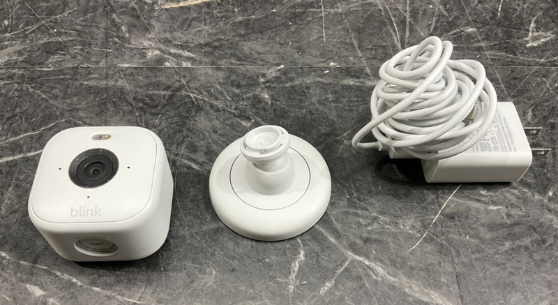 Blink Mini 2 Indoor Outdoor Camera 1080p B0BWWZXWPL ✅❤️️✅❤️️ OPEN BOX!!!