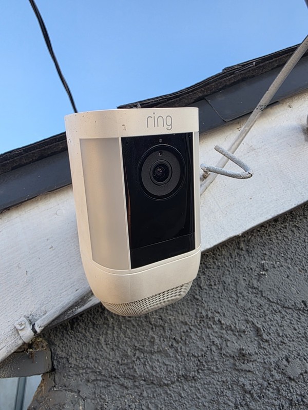 Ring Spotlight Cam Pro Battery White Outdoor Camera 2K gallery