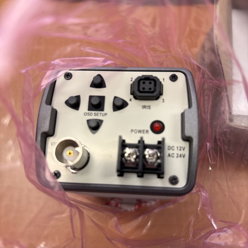 Advent DC12v Color Video Camera with A High end lens gallery