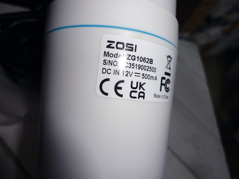 ZOSI ZG1062B Security Camera w/ 24 LEDs for Night Vision + 60 ft. BNC Cable gallery