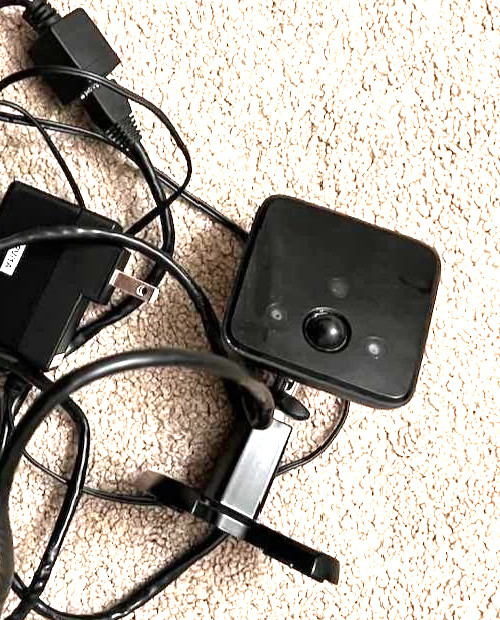 LOT OF 2 ICAMERA-1000 WIRELESS HOME SECURITY CAMERAS gallery