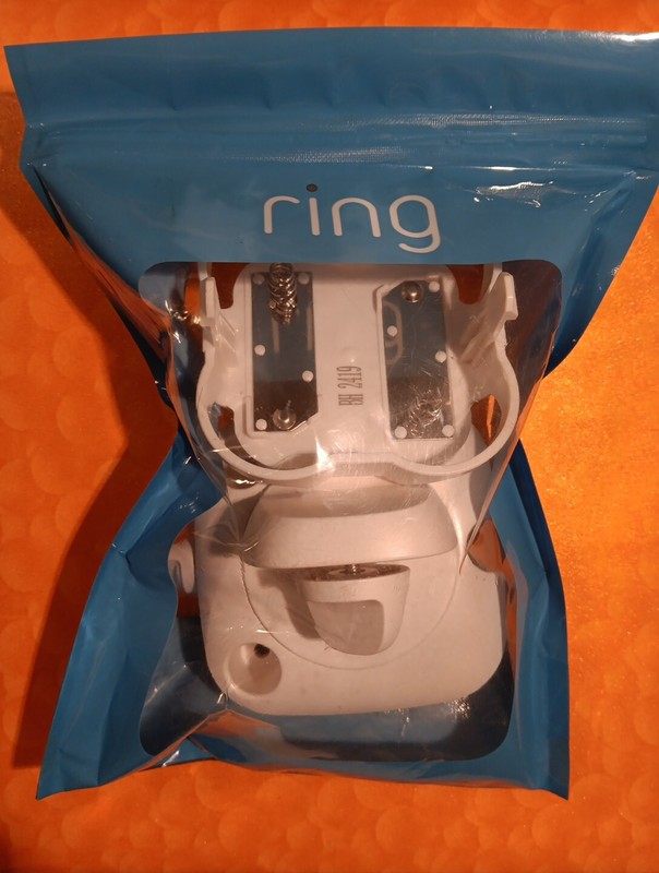 Ring Spotlight Battery Mounting Pack White 8 42861 10606 0