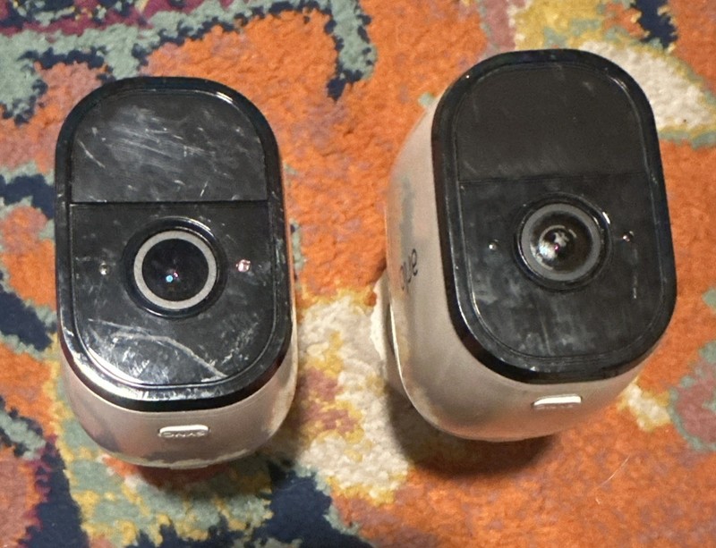 Arlo Pro HD Add-on Camera VMC4030 With Battery and magnet holder Please Read. gallery