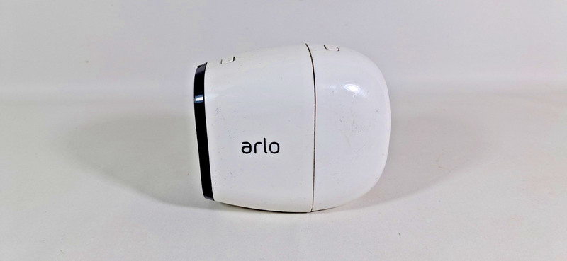 Netgear Arlo Pro VMC4030 1080 HD and Arlo VMC3030 with charger and 1 mounting gallery
