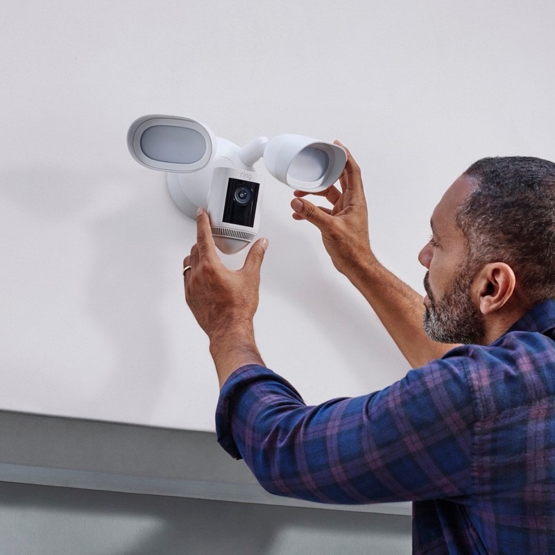 Ring Floodlight Cam Wired Pro Outdoor Wi-Fi 2K Surveillance Camera White NEW gallery