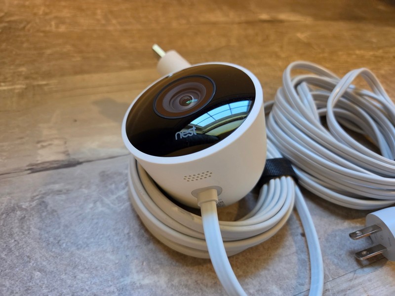 Google Nest Cam Outdoor 1st Gen A0033 NC2100ES Wired 1080p With A0038 Adapter gallery