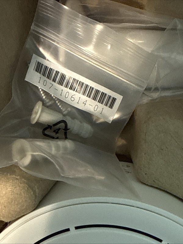 Netgear Arlo Wire-Free Security System VMS3430-100NAS 1 Camera + Parts Tested gallery
