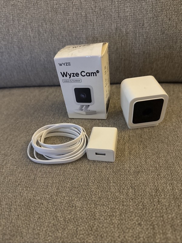 Wyze Cam v3 WYZEC3 Indoor/Outdoor Security Camera 1080p Color Night Vision + Box
