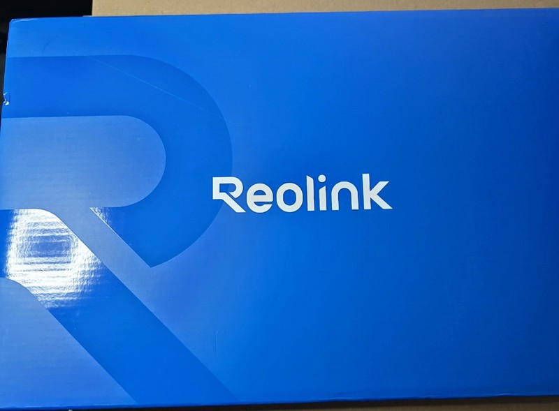 Reolink Altas PT Ultra 4K Battery Camera w/ Solar Panel Open Box gallery