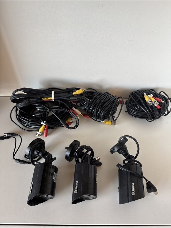 New Swann Pro-530 Security Camera Lot Of 3 with Cables Pro Series CCTV gallery