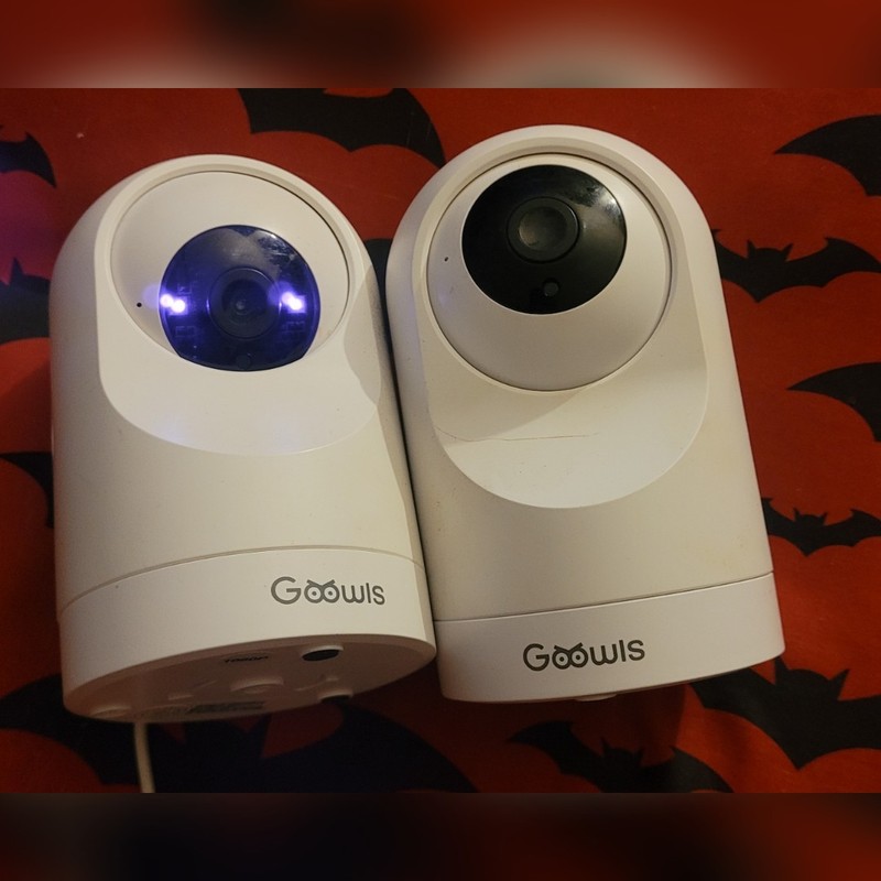 Set of 2 Goowls IPC2 1080P smart indoor WiFi security cameras