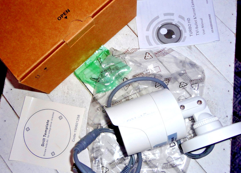 NEW - LaView LV-HB732F3T Replacement Bullet Camera w/ Night Vision & BNC Cable gallery