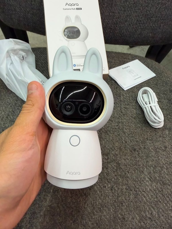 Aqara 4K UHD Dual-Lens Matter Camera Hub G350, Indoor Security 9X... gallery