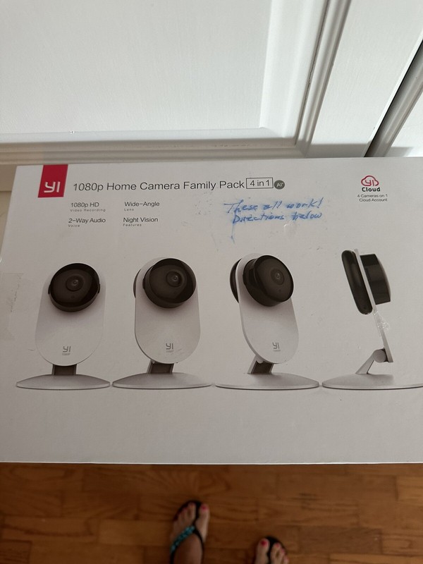 YI Y20 B01CW4CEMS 1080p Indoor IP Security Surveillance System with 2 UHSI Cards