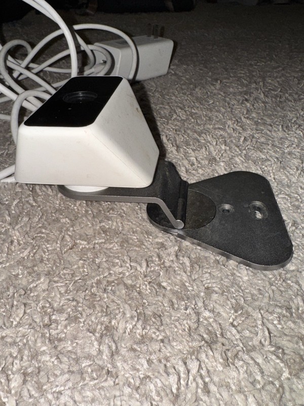 Comcast Xfinity XCAM Security Surveillance Camera with XW4 Power Adapter Untest gallery