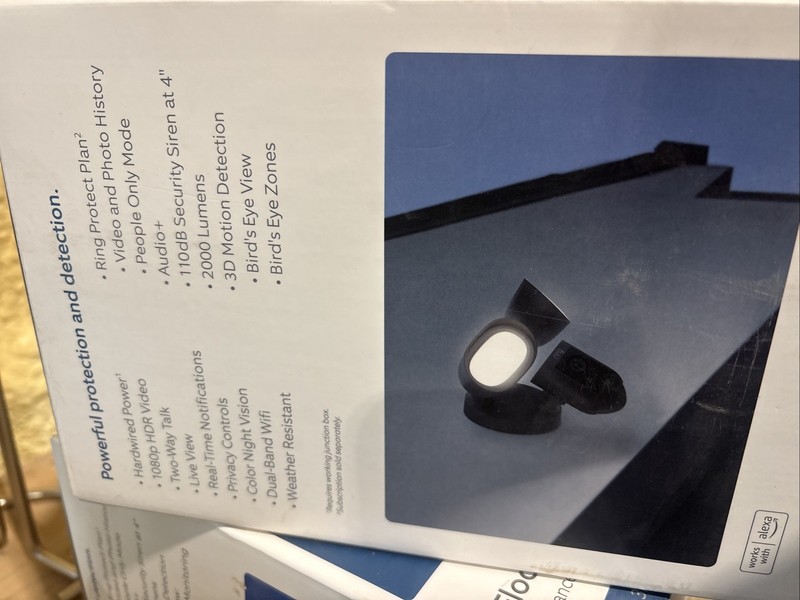 Ring Floodlight Cam Wired Pro gallery