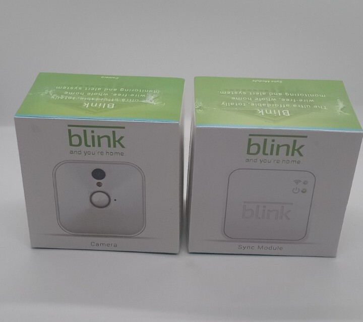 Blink Sync BCM00100U HD Video Wireless Security Camera + Sync Module Bsm00200u
