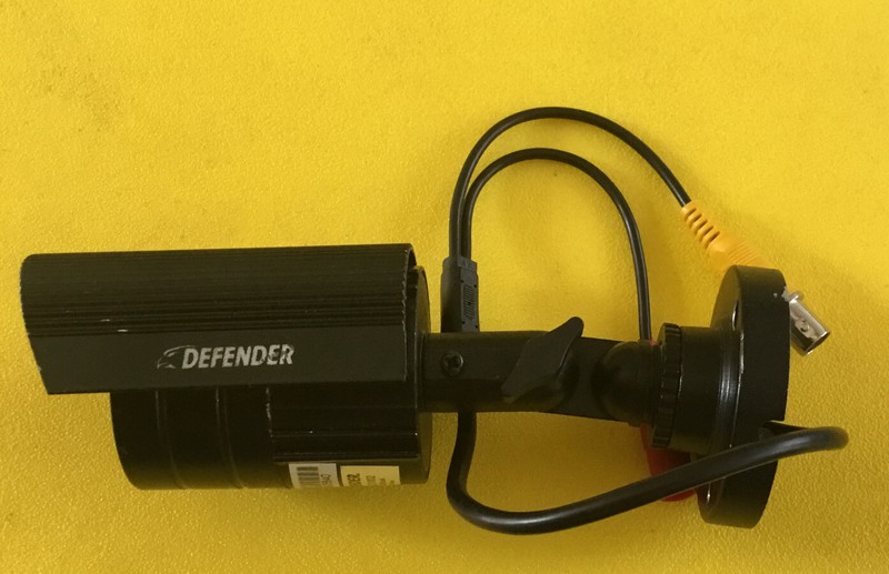 Defender 21002Home Business Surveillance Camera Front Small Glass Broke For Part gallery