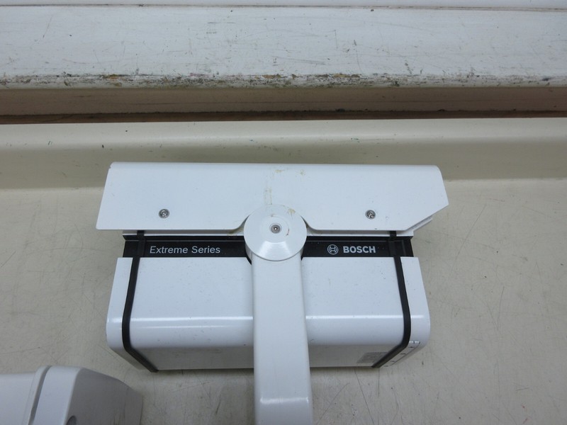 Bosch NAI-90022-AAA Outdoor 27W Wall IP Camera 1080P Used Free Shipping gallery