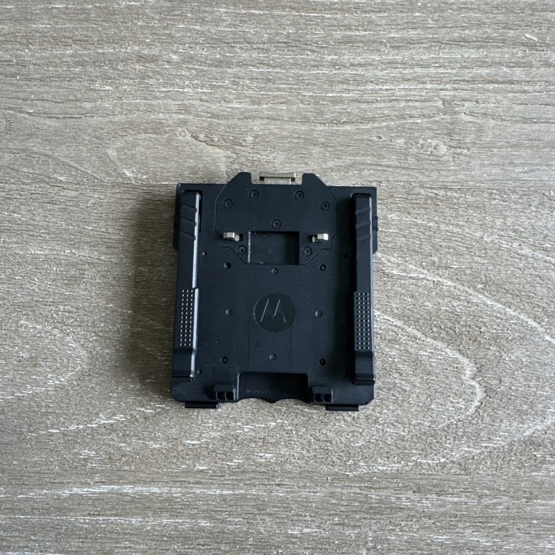 Motorola Magnetic Mount V300 and V700 Body-worncompatible Camera