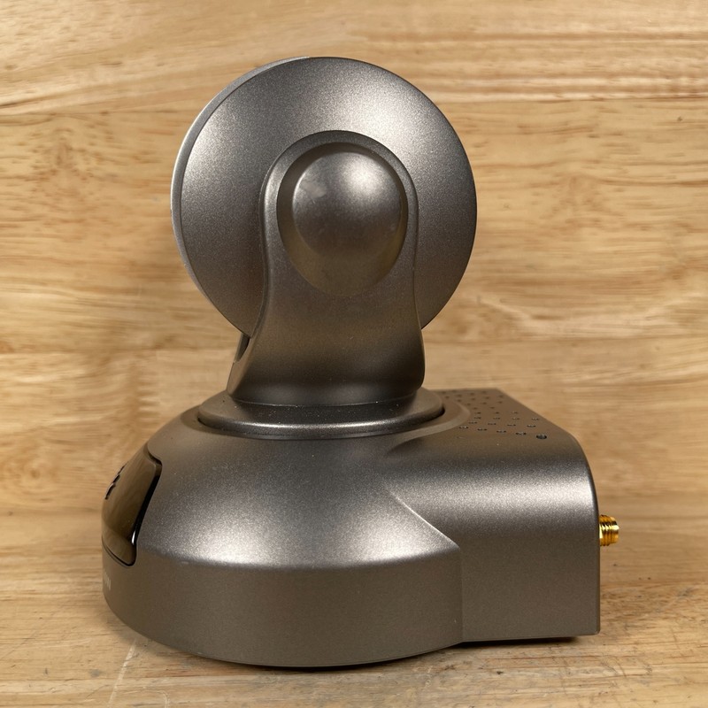 D-Link DCS-5300W 2.4Hz Wireless Pan/Tilt Built In Microphone Security Camera gallery