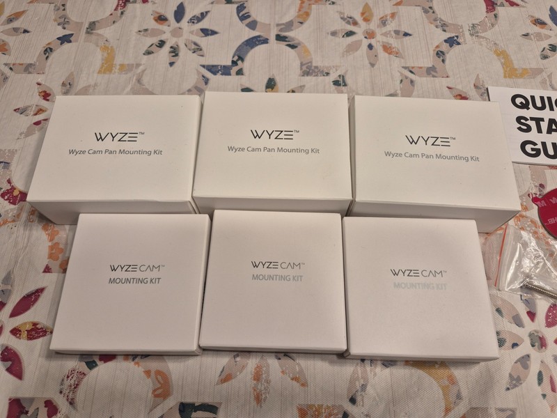 Huge Wyze Camera Lot v2 v3 v4 v2 Pan Mounting Kits gallery