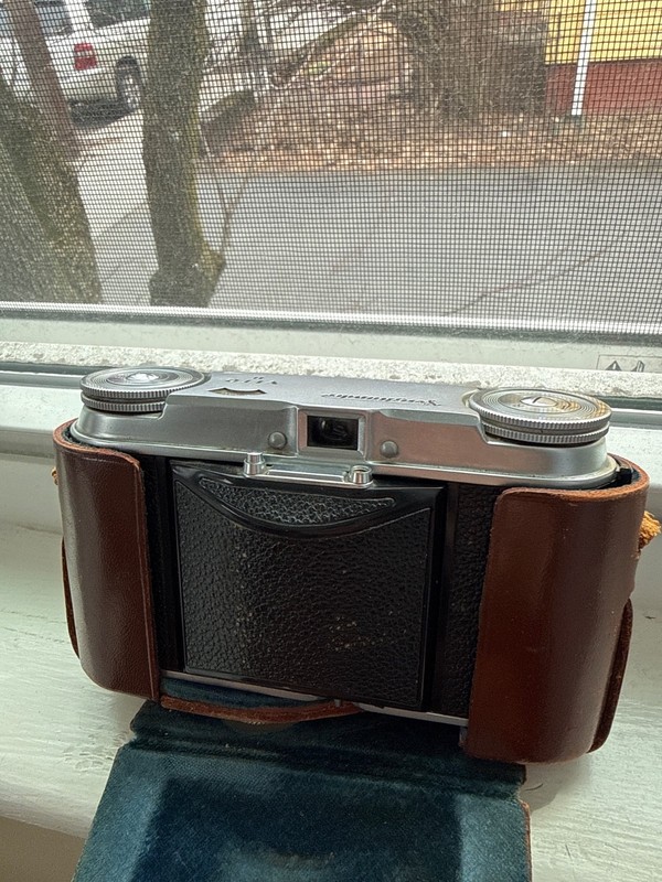 voightlander camera Vito II 35 mm with manuel UNTESTED gallery