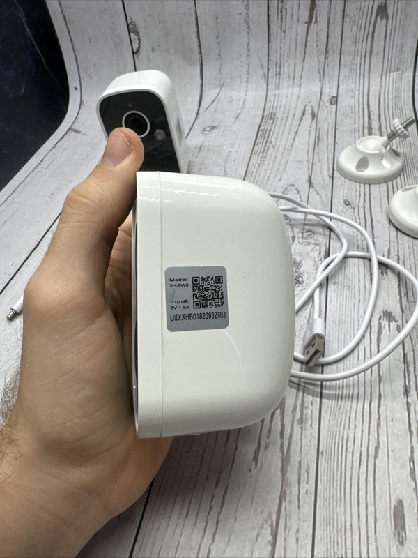 2x Wireless Outdoor Night Vision Security Cameras ~ Locked. B gallery