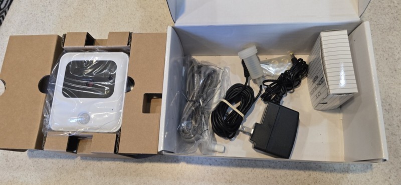 LifeShield SCE1R0-29 Home Outdoor Security Camera - Brand New Open Box gallery