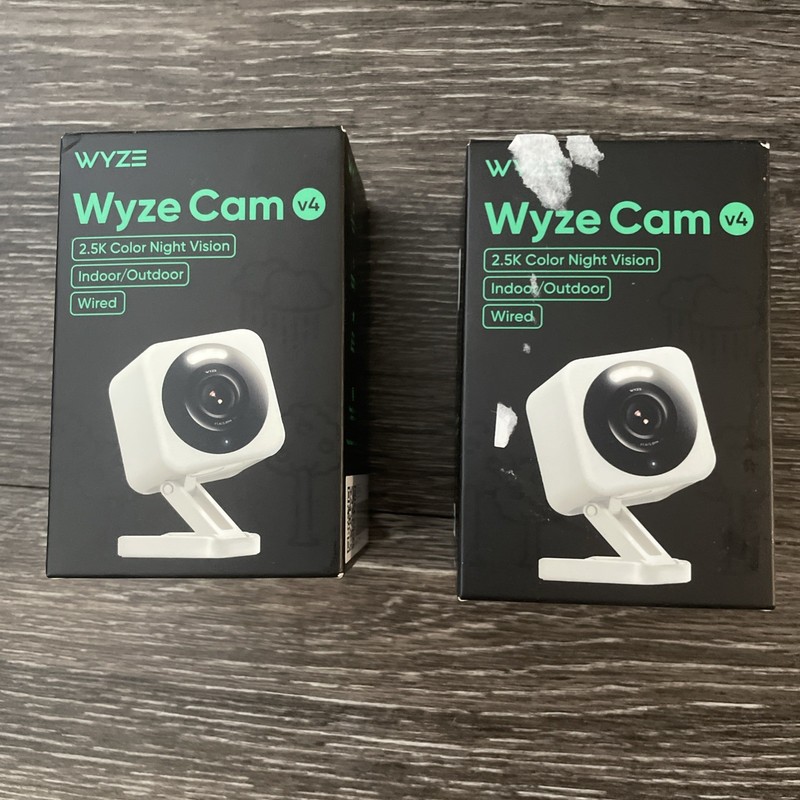 (Used) 2 Pack White Wyze v4 2k HD Security Camera, Color Night Vision, IP65