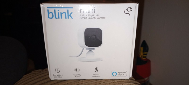 NEW BLINK MINI COMPACT INDOOR PLUGIN SMART SECURITY CAMERA 1080 MOTION DETECTION